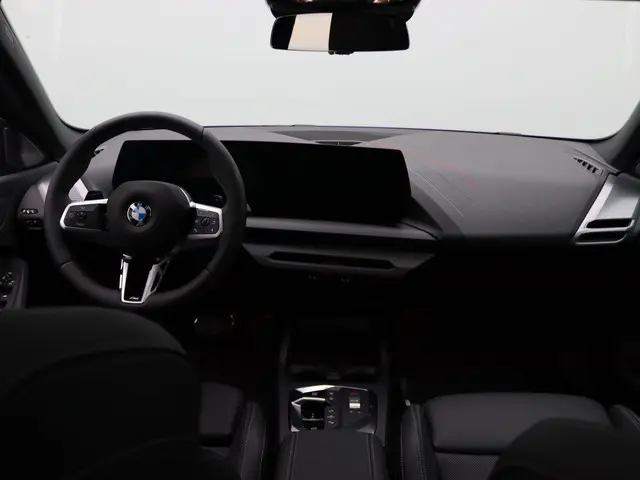 BMW 2 Serie Gran Coupé 220 2025 Benzine 6