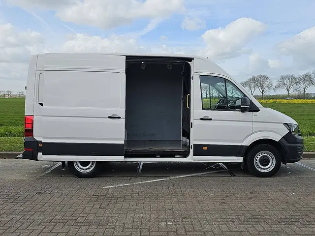 Volkswagen Crafter 35 2.0 2023 Diesel 12