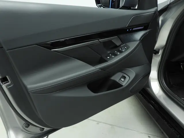 BMW 5 Serie Touring 530e 2024 Hybride Benzine 20