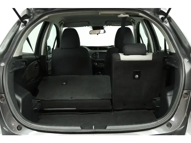 Toyota Yaris 1.5 Hybrid Active 2020 Hybride Benzine 25