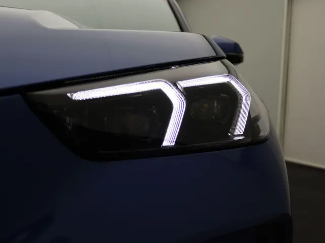 BMW X1 xDrive25e 2025 Hybride Benzine 6