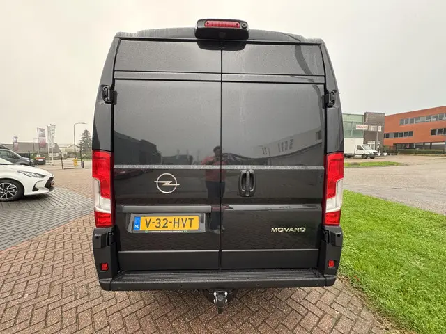 Opel Movano 2.2D 140 S&S L2H2 3.5t 2024 Diesel 4
