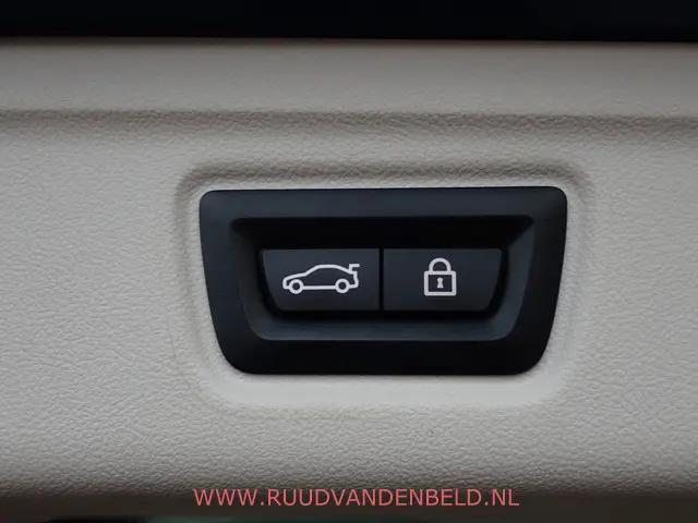 BMW 3 Serie Touring 320e 2022 Hybride Benzine 39