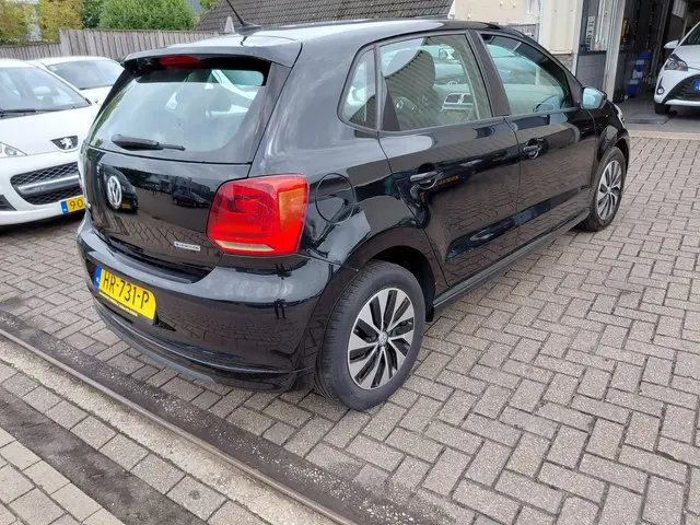 Volkswagen Polo 2