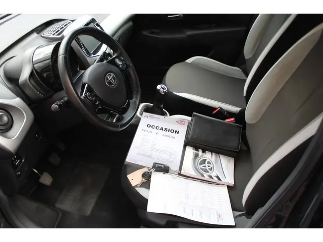 Toyota Aygo 1.0 VVT-i x 2017 Benzine 22