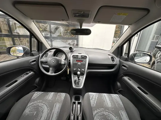 Opel Agila 1.2 Edition 2012 Benzine 6