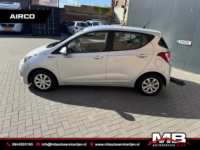 Hyundai i10 1.0i i-Motion Comfort Plus 2014 Benzine 3
