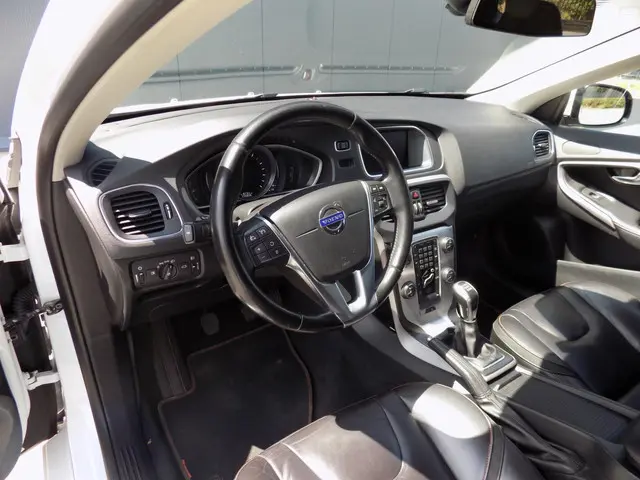 Volvo V40 1.6 T2 Ocean Race 2014 Benzine 12