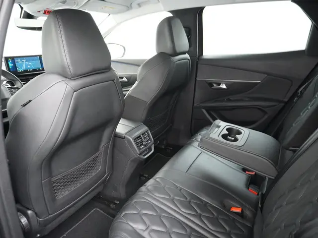 Peugeot 3008 1.6 HYbrid 225 Allure 2021 Benzine 20
