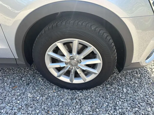 Audi Q3 Q3 1.4 TFSI 2018 Benzine 29