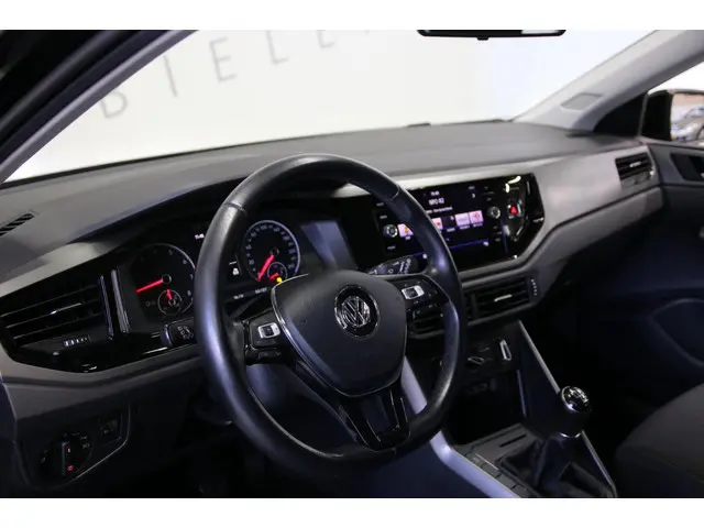 Volkswagen Polo 1.0 TSI NAP/Origineel NL 2019 Benzine 14