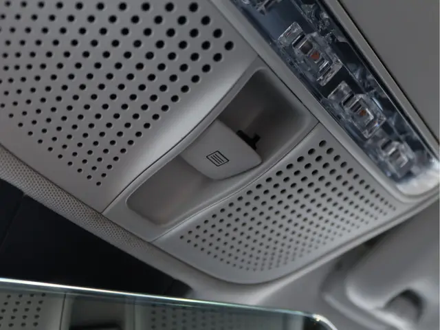 Mercedes-Benz E-Klasse 200 Luxury 2022 Hybride Benzine 80