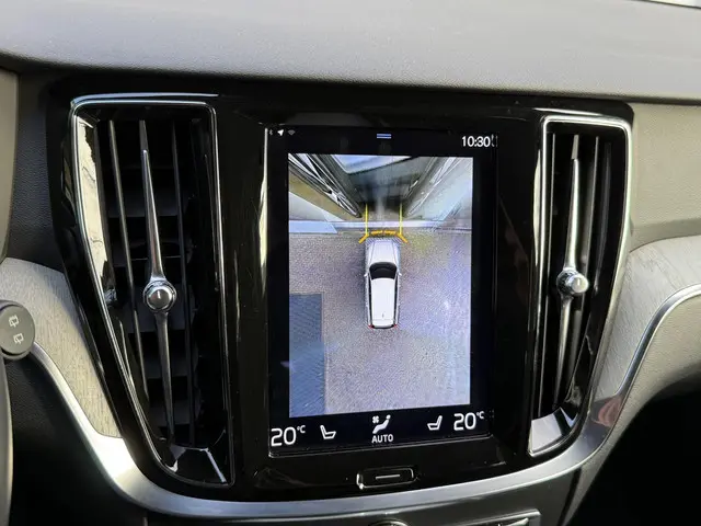 Volvo V60 Cross Country 2.0 B5 AWD 2022 Benzine 11