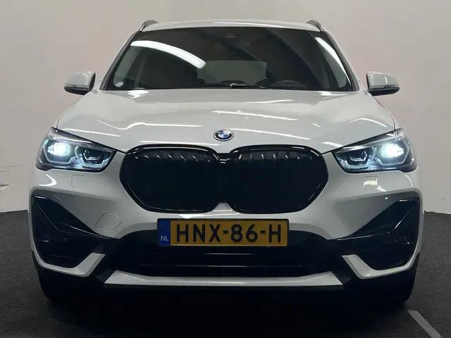 BMW X1 xDrive25e 2022 Hybride Benzine 37