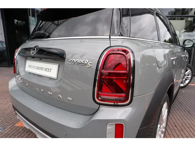 MINI Countryman Cooper S E ALL4 2022 Hybride Benzine 9