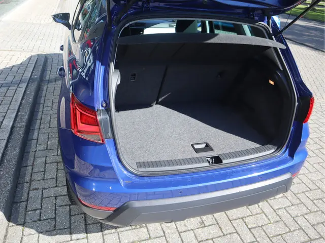 SEAT Arona 1.0 TSI Style Business 2019 Benzine 23