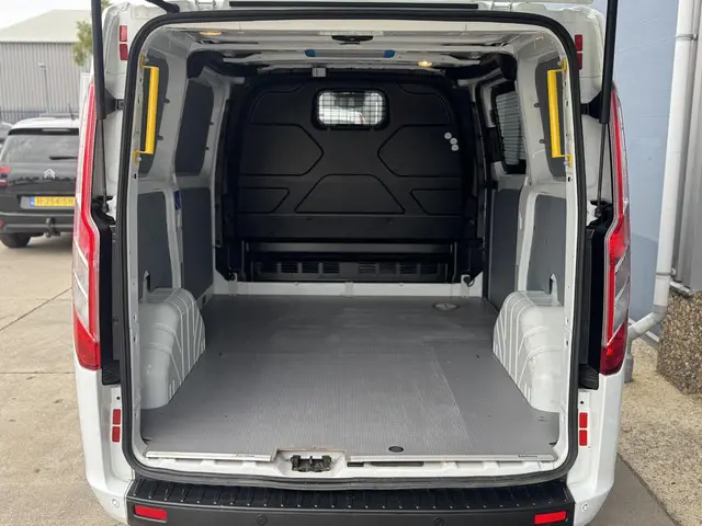 Ford Transit Custom 300 2.0 TDCI L1H1 Trend 2019 Diesel 13