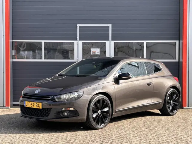 Volkswagen Scirocco 2