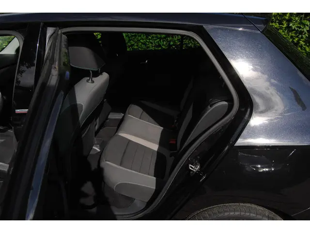 Škoda Fabia 1.2 TSI JOY 2017 Benzine 15