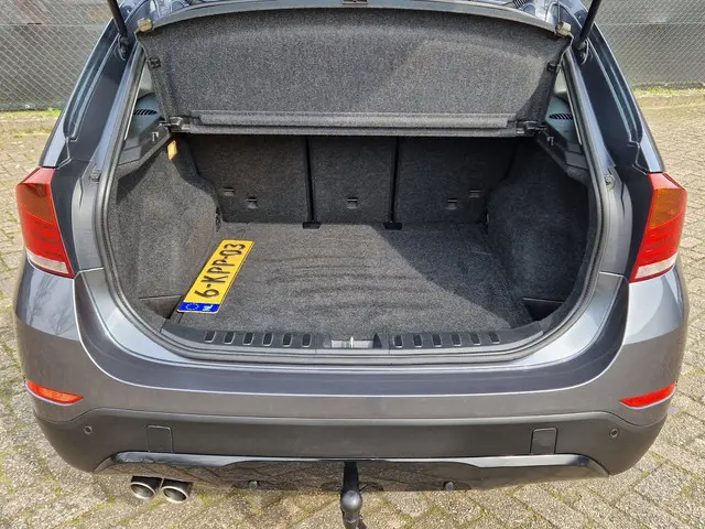 BMW X1 SDrive20i Executive Sport*Navi*Pdc* 2013 Benzine 16