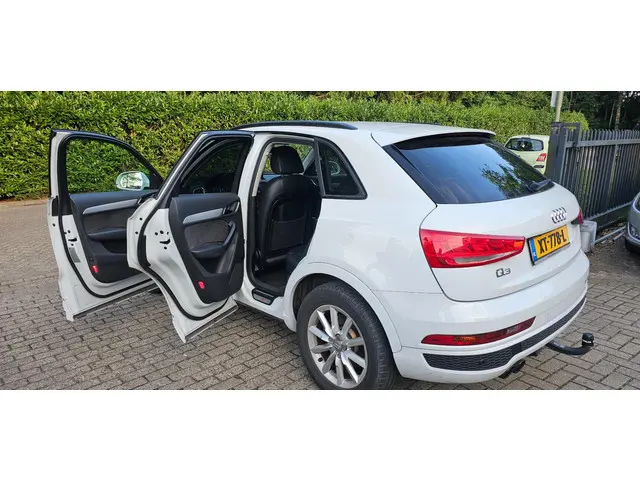 Audi Q3 1.4 TFSI CoD Design Pro Line Plus 2015 Benzine 27