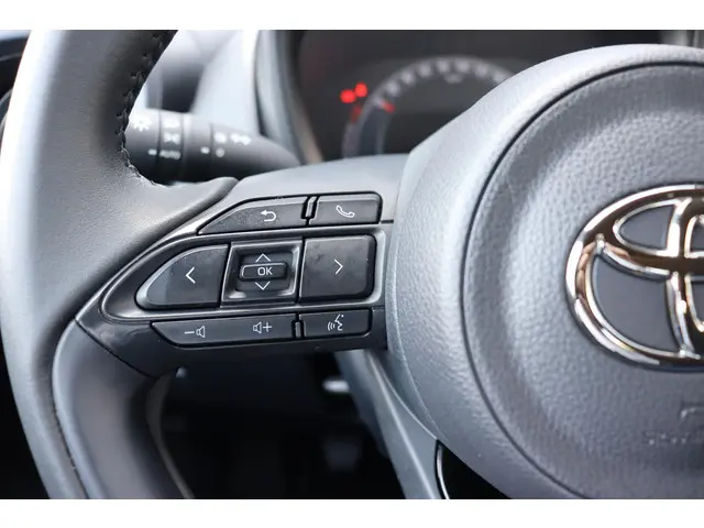 Toyota Aygo X 1.0 VVT-i MT Play, Camera 2024 Benzine 22