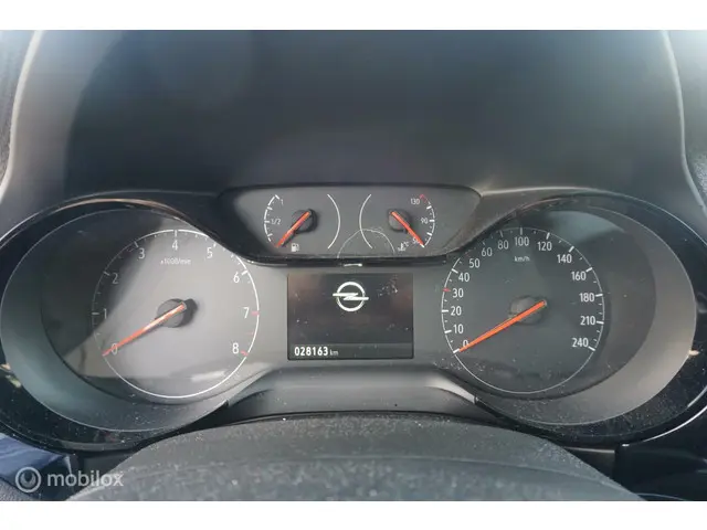 Opel Corsa 1.2 GS Line ( WEINIG KM! ) 2019 Benzine 7
