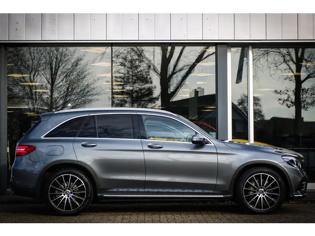 Mercedes-Benz GLC 250 4MATIC 2018 Benzine 5