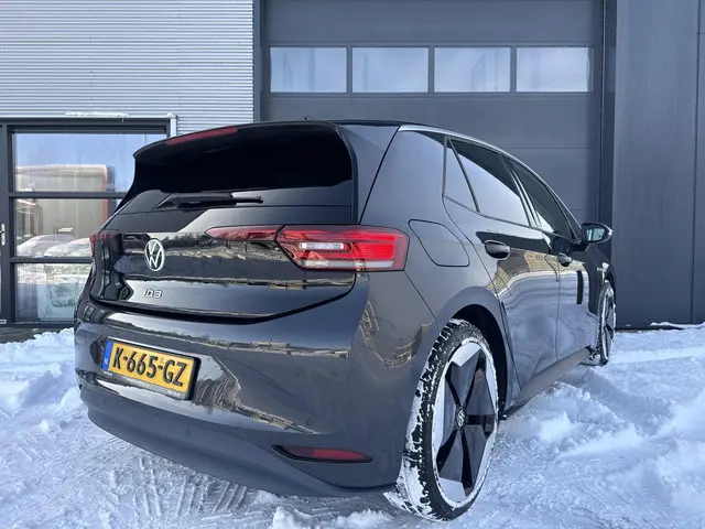 Volkswagen ID.3 First Max 58 kWh 2020 Elektrisch 39