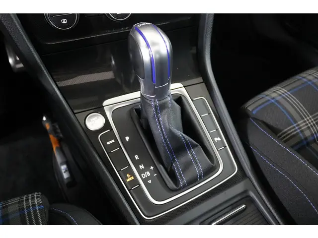 Volkswagen Golf 1.4 TSI GTE 2015 Hybride Benzine 34