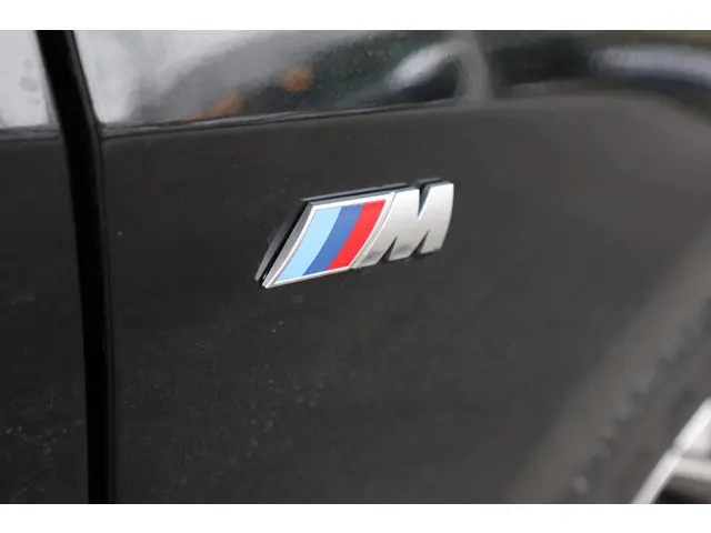 BMW 1 Serie 5-deurs 120 2024 Benzine 8