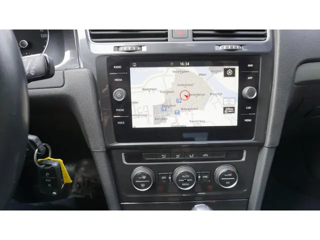 Volkswagen e-Golf E-DITION Warmtepomp 2020 Elektrisch 7