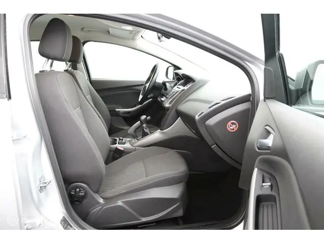 Ford Focus Wagon 1.0 EcoBoost Edition 2013 Benzine 18