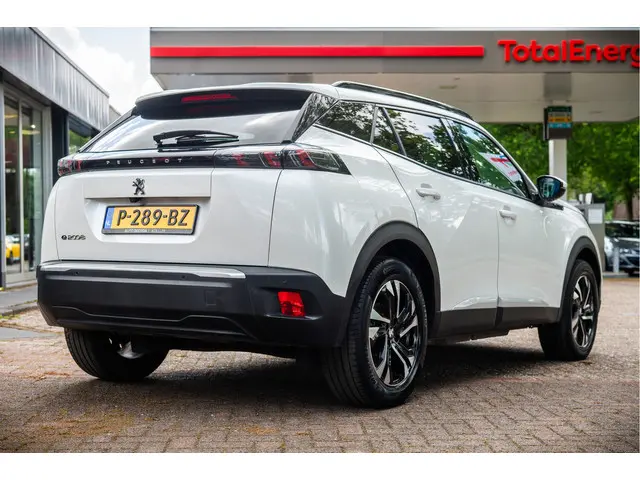 Peugeot e-2008 EV Allure Pack 50 kWh 2021 Elektrisch 7