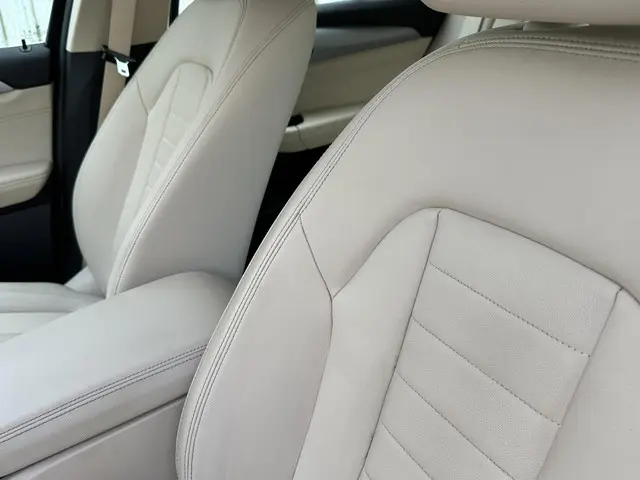 BMW X3 xDrive20i High Executive 2018 Benzine 9