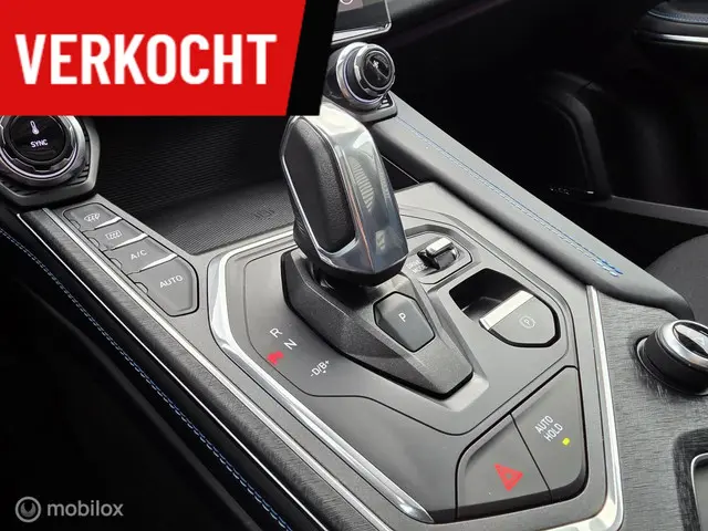 Lynk & Co 01 1.5 2023 Hybride Benzine 38