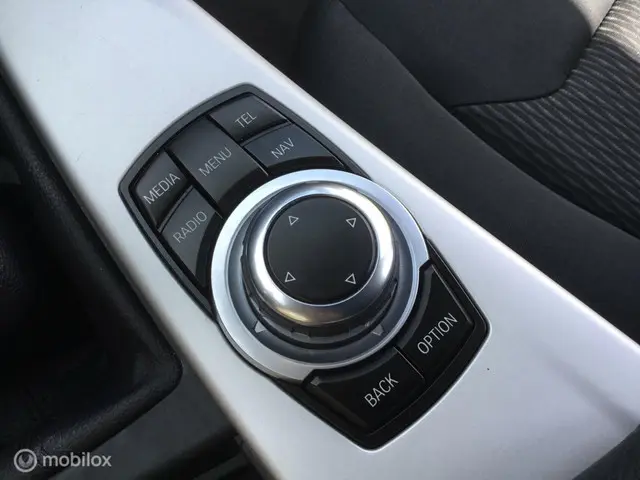 BMW 3 Serie Touring 318d - APK NIEUW 2017 Diesel 15