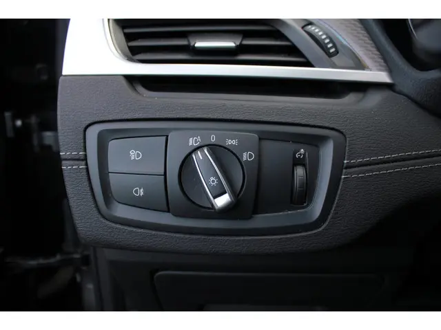 BMW X2 XDrive25e High Executive 2020 Hybride Benzine 17