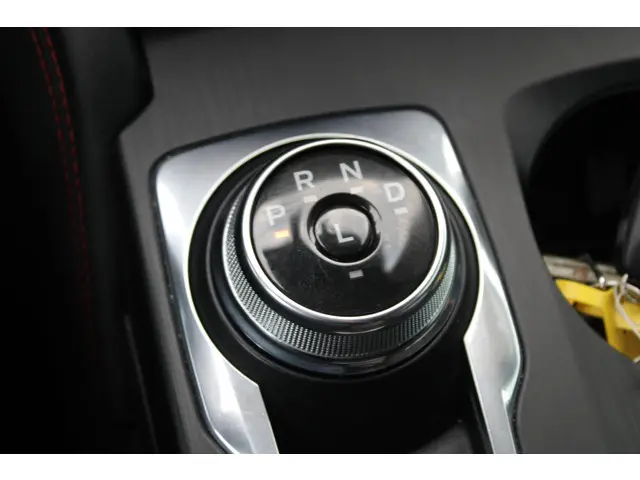 Ford Kuga 2.5 FHEV ST-Line 2025 Hybride Benzine 14