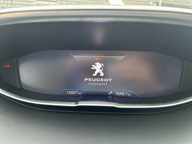 Peugeot 3008 1.6 HYbrid 225 GT 2023 Hybride Benzine 15