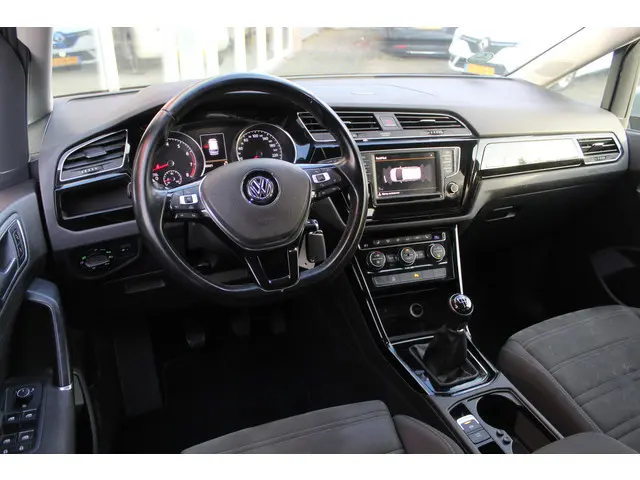 Volkswagen Touran 1.2 TSI Highline 7p 2016 Benzine 4