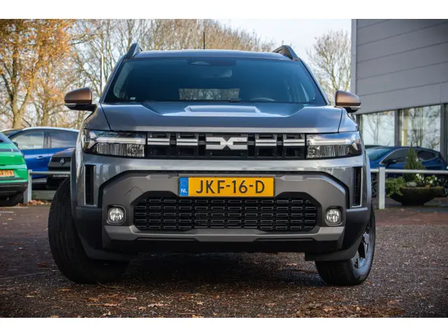 Dacia Duster extreme hybrid 140 2024 Hybride Benzine 43