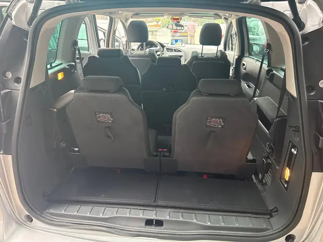 Peugeot 5008 1.6 THP Allure 7p. 2014 Benzine 22