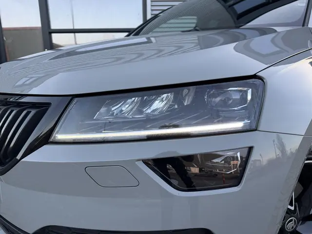 Škoda Karoq 1.5 TSI ACT Sportline Business 2021 Benzine 3