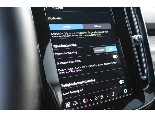 Volvo XC40 Recharge P8 AWD R-Design 2020 Elektrisch 35