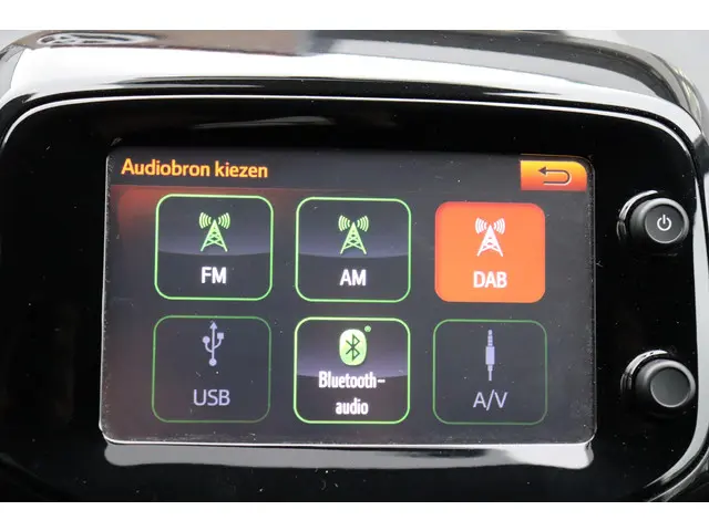 Toyota Aygo 1.0 VVT-i x-cite 2017 Benzine 9