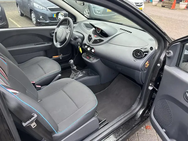 Renault Twingo 1.2 16V Acces 2013 Benzine 12