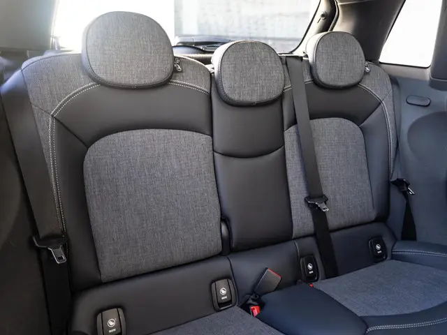 MINI 5-Deurs Cooper Aut. 2020 Benzine 11