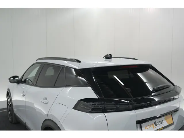 Peugeot 2008 PureTech 130 EAT8 Allure 2024 Benzine 21