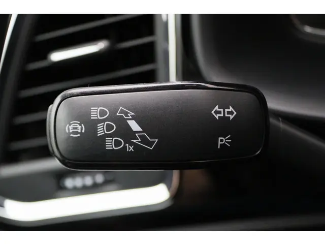 SEAT Ateca 1.5 TSI FR Business Intense 2019 Benzine 40